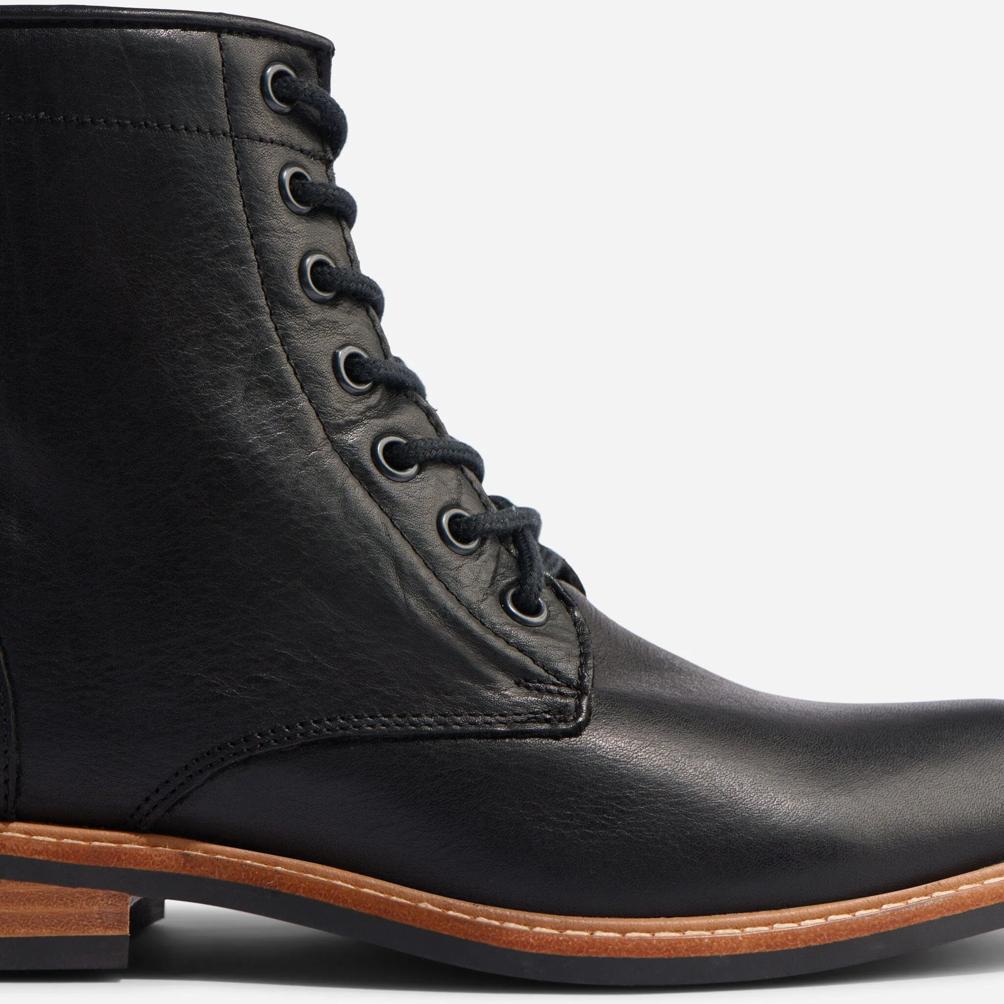 Stunning All-Weather Black Amalia Boots for Ultimate Comfort and Style