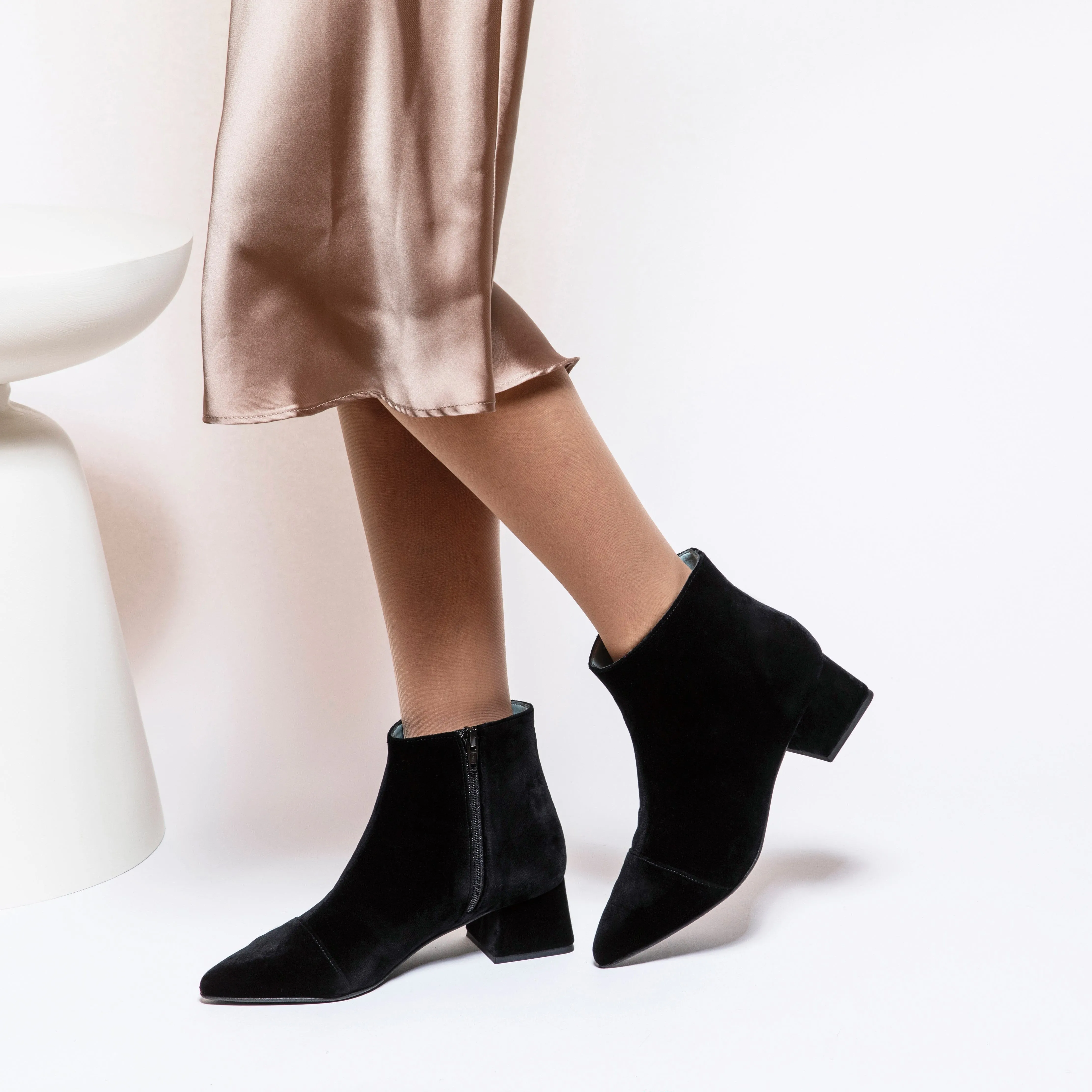 Dahlia Vegan Velvet Ankle Boots | Black